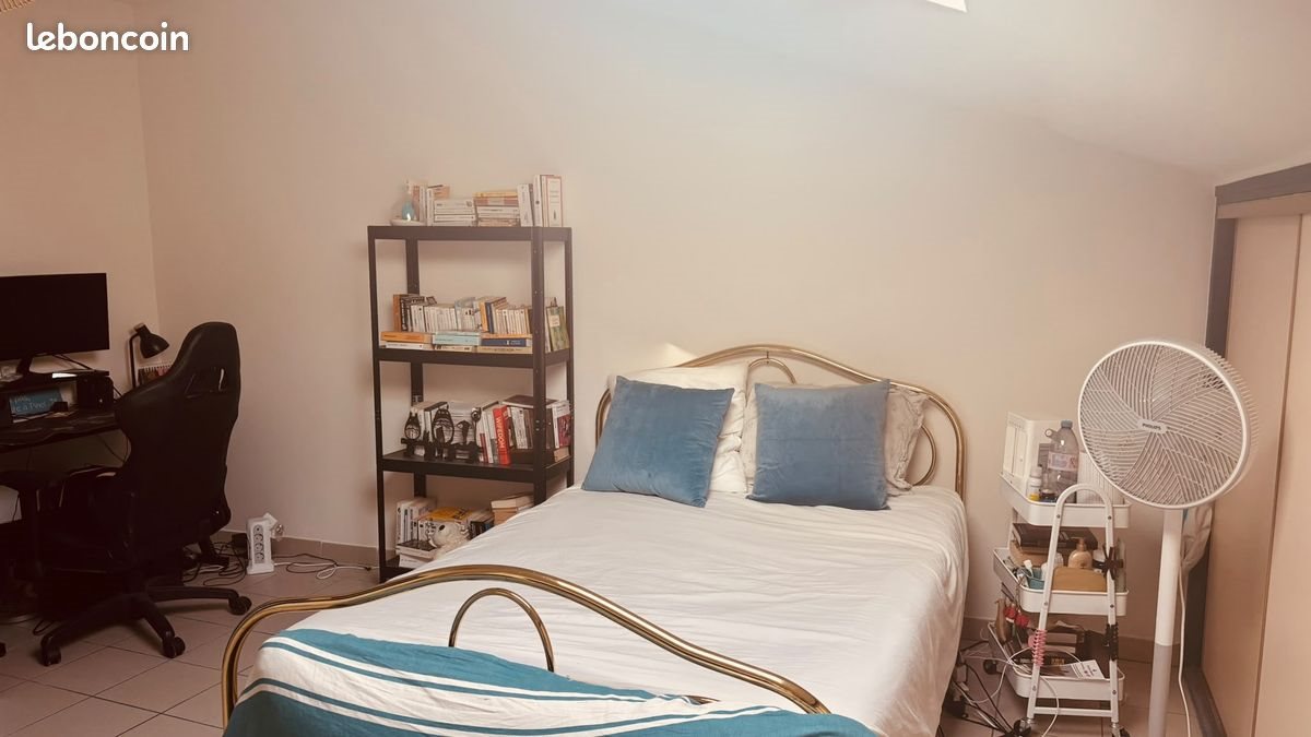 Appartement à louer, 90m², Villeneuve-de-Berg