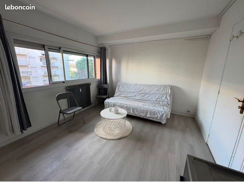 Appartement à louer, 17m², Poissy