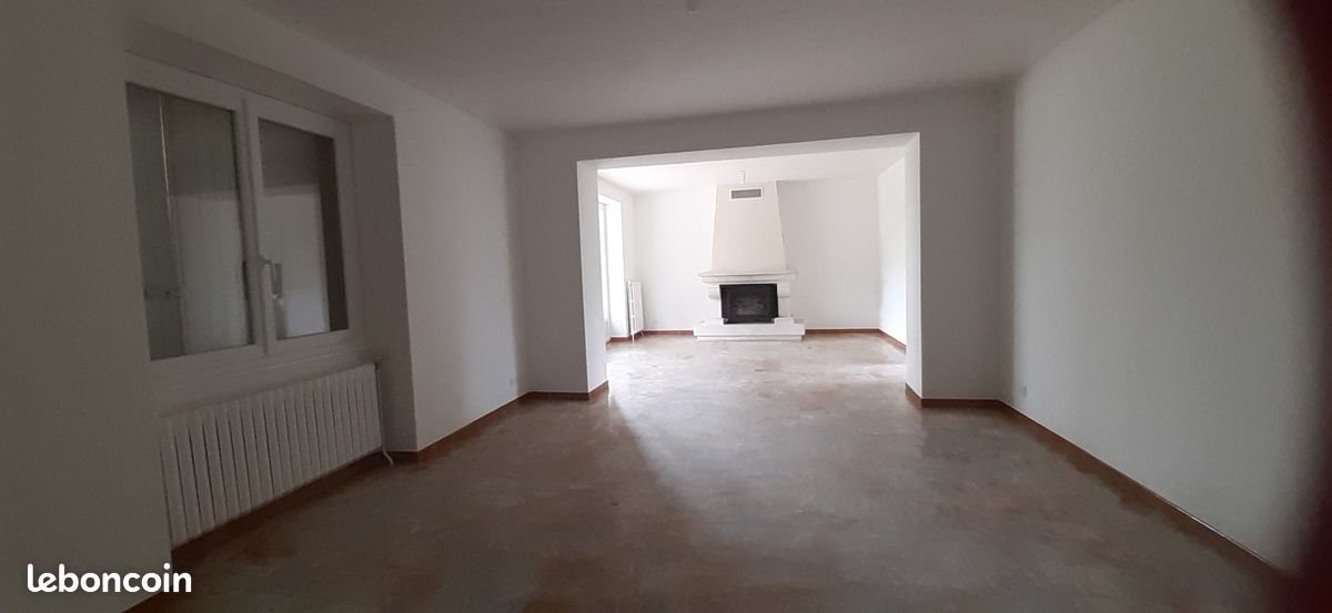 Maison à louer, 153m², Grillon