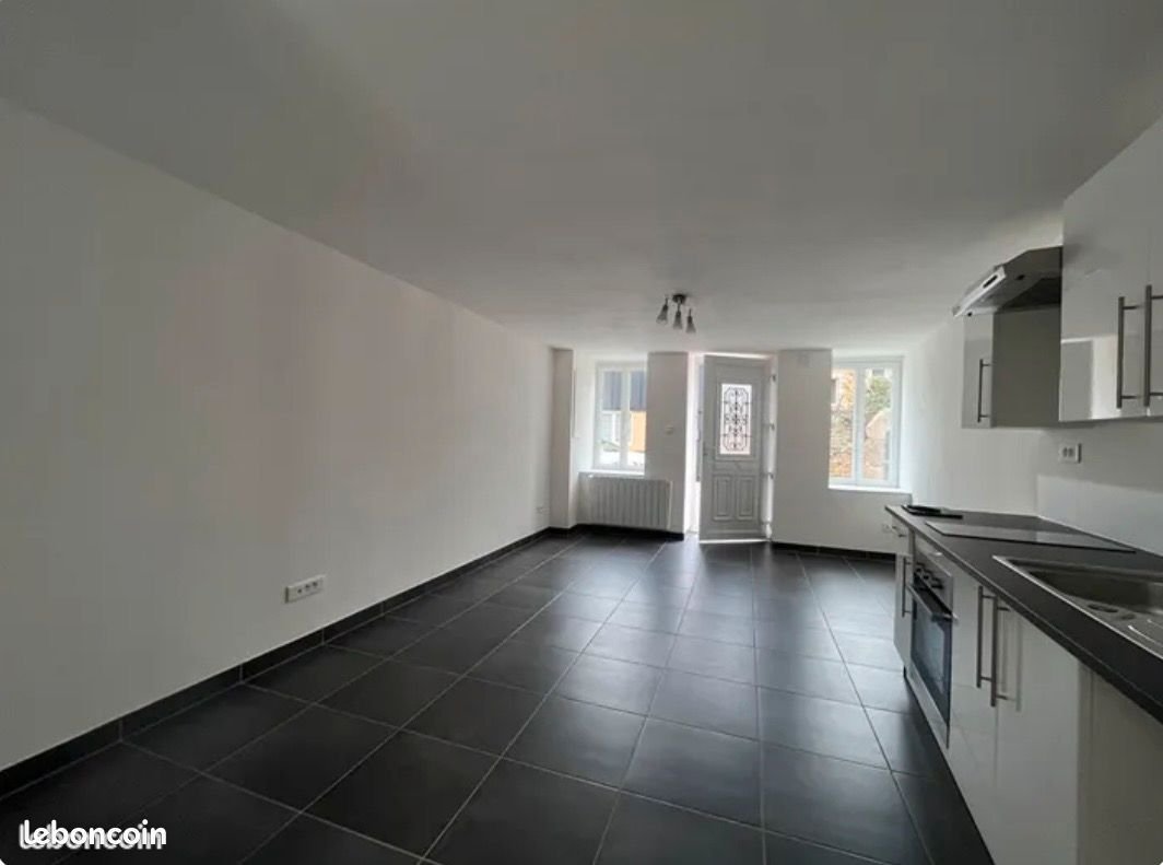 Maison à louer, 43m², Guilliers