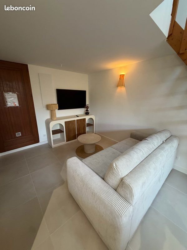 Appartement à louer, 60m², Albitreccia