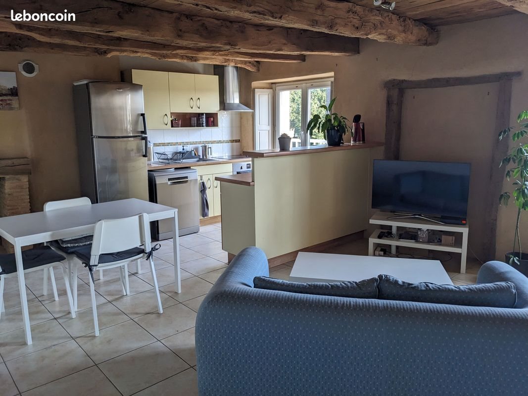 Appartement à louer, 50m², La Mézière