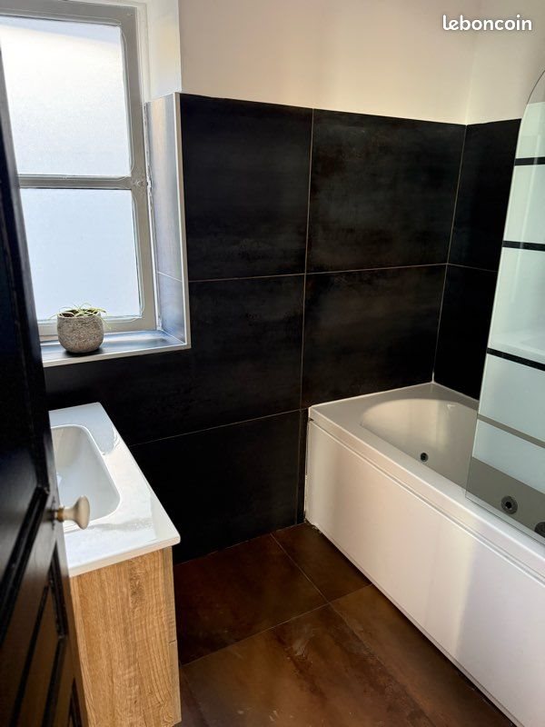 Appartement à louer, 43m², Nîmes
