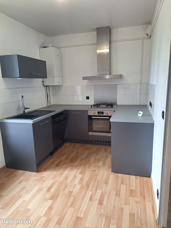 Appartement à louer, 80m², Charleville-Mézières