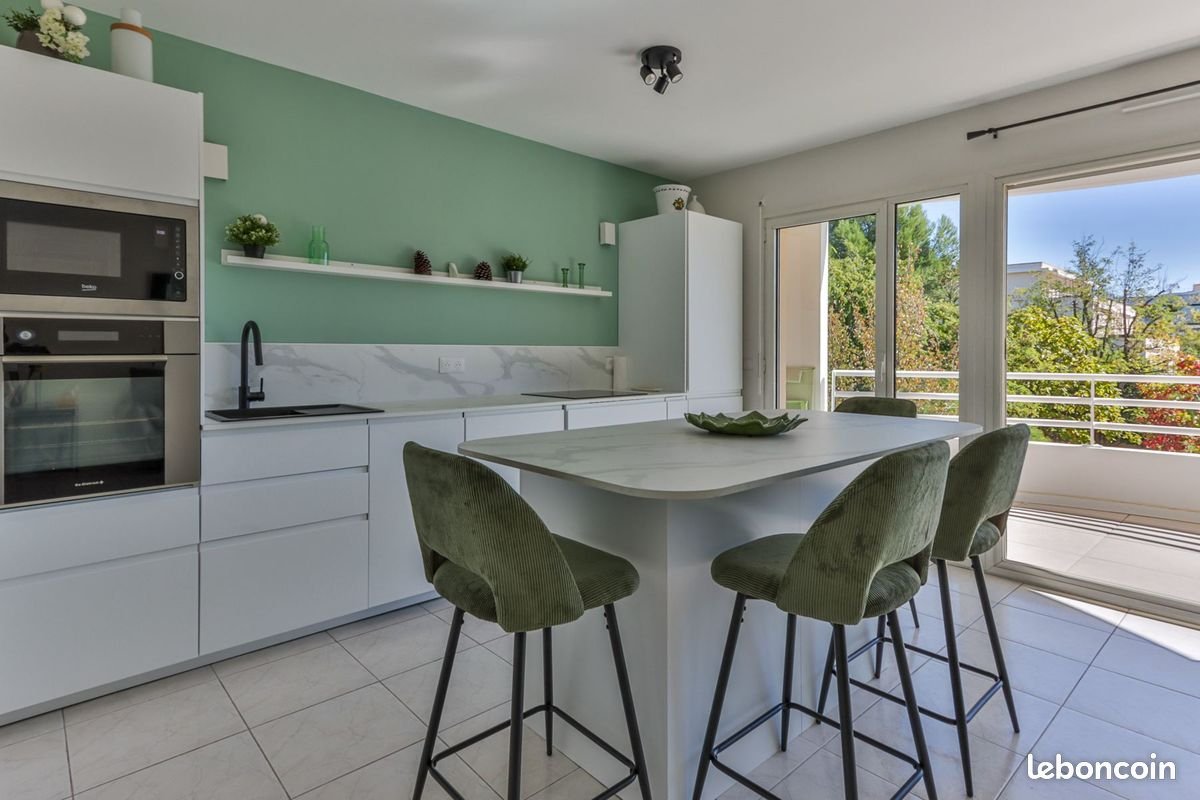 Appartement à louer, 52m², Marseille 8ème