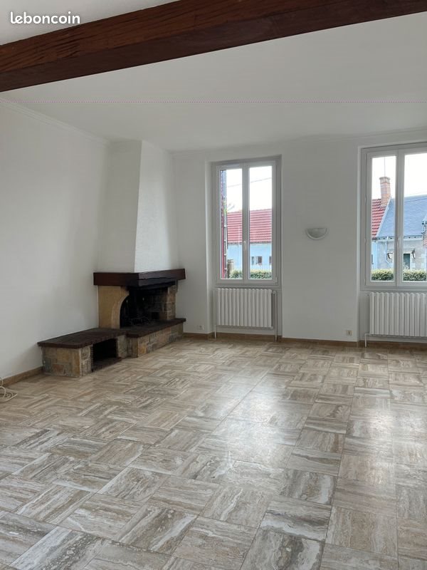 Maison à louer, 96m², Quiers-sur-Bézonde