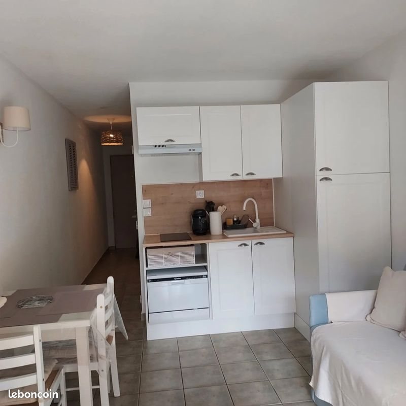 Appartement à louer, 29m², Sanary-sur-Mer
