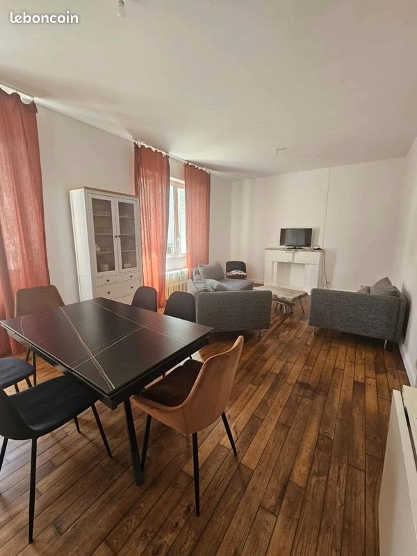 Maison à louer, 160m², Angoulême