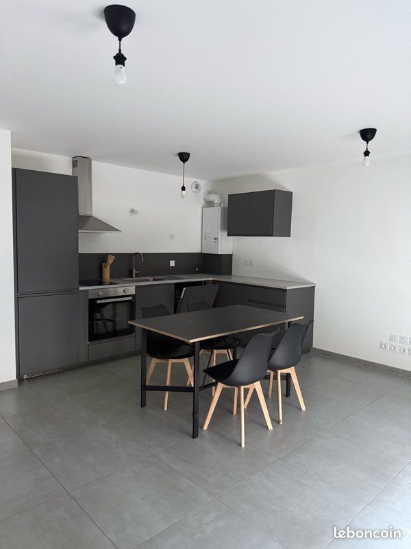 Appartement à louer, 60m², Thônes
