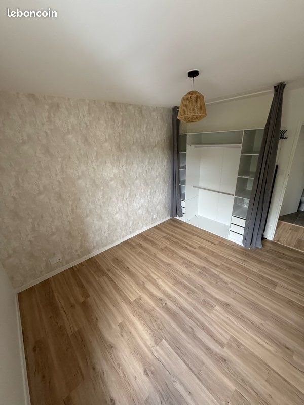 Appartement à louer, 90m², Châteaulin