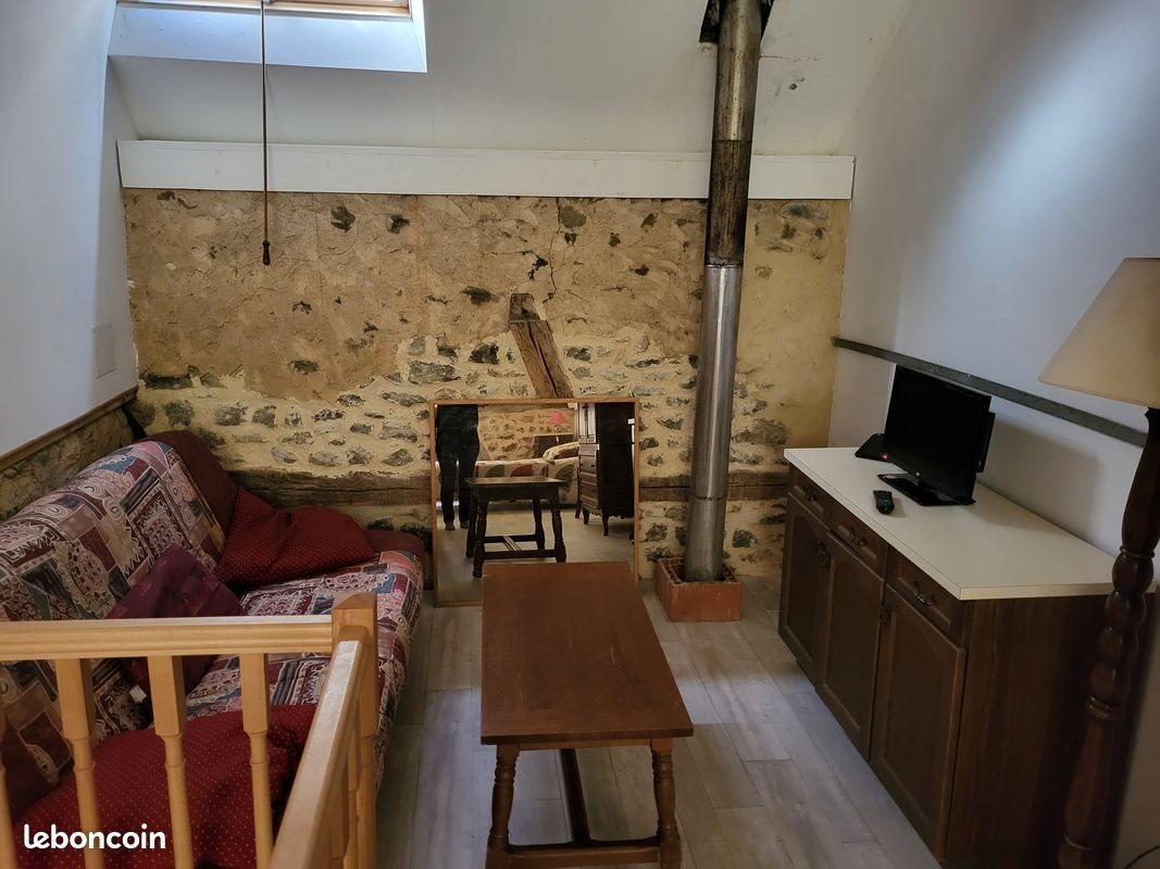 Maison à louer, 42m², Treigny