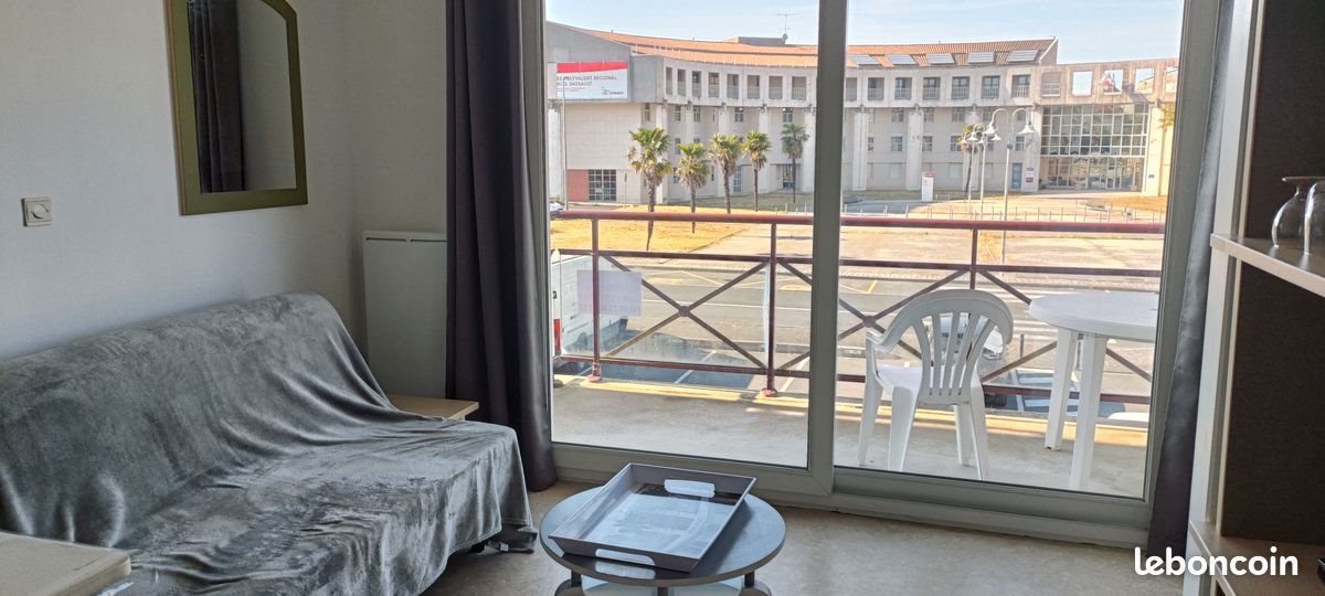Appartement à louer, 22m², Rochefort