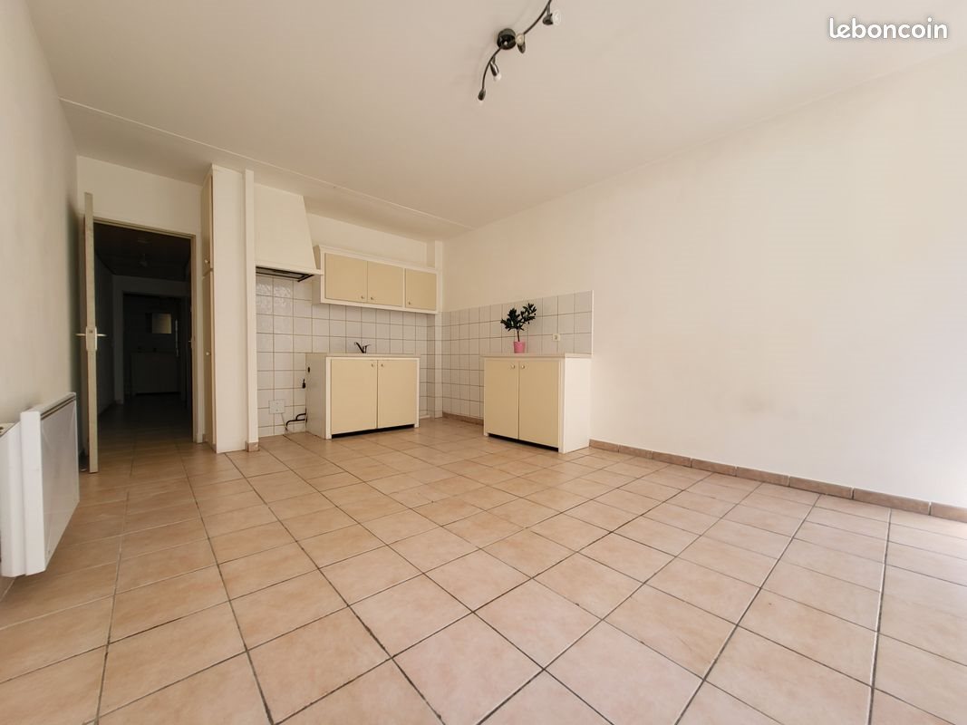 Appartement à louer, 37m², Tourves