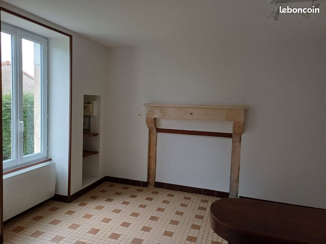 Maison à louer, 60m², Bouresse