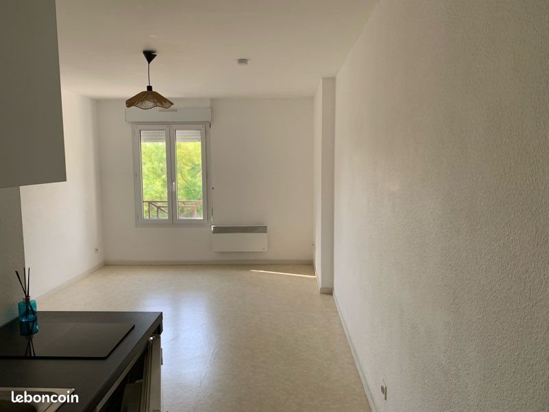 Appartement à louer, 21m², Niort