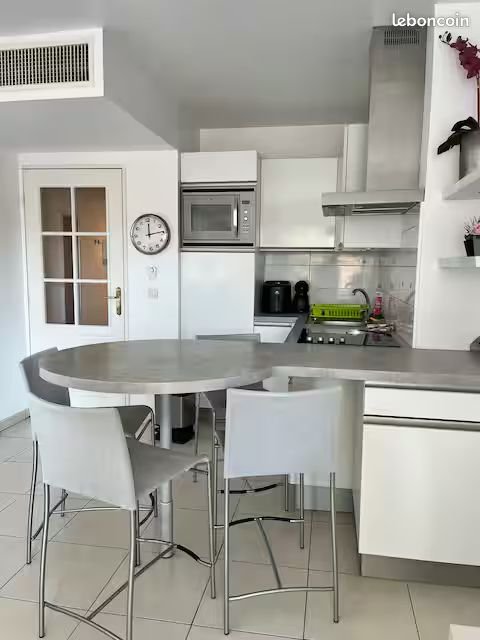 Appartement à louer, 38m², Antibes