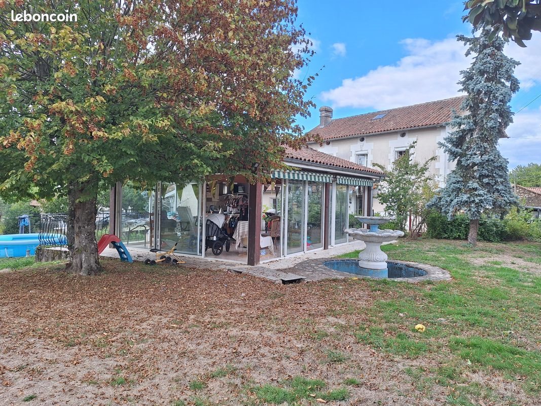 Maison à louer, 170m², Montemboeuf