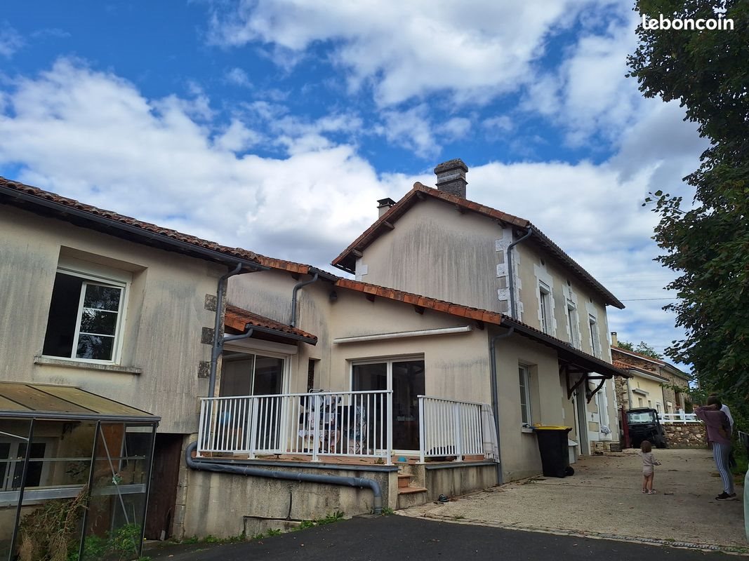 Maison à louer, 170m², Montemboeuf