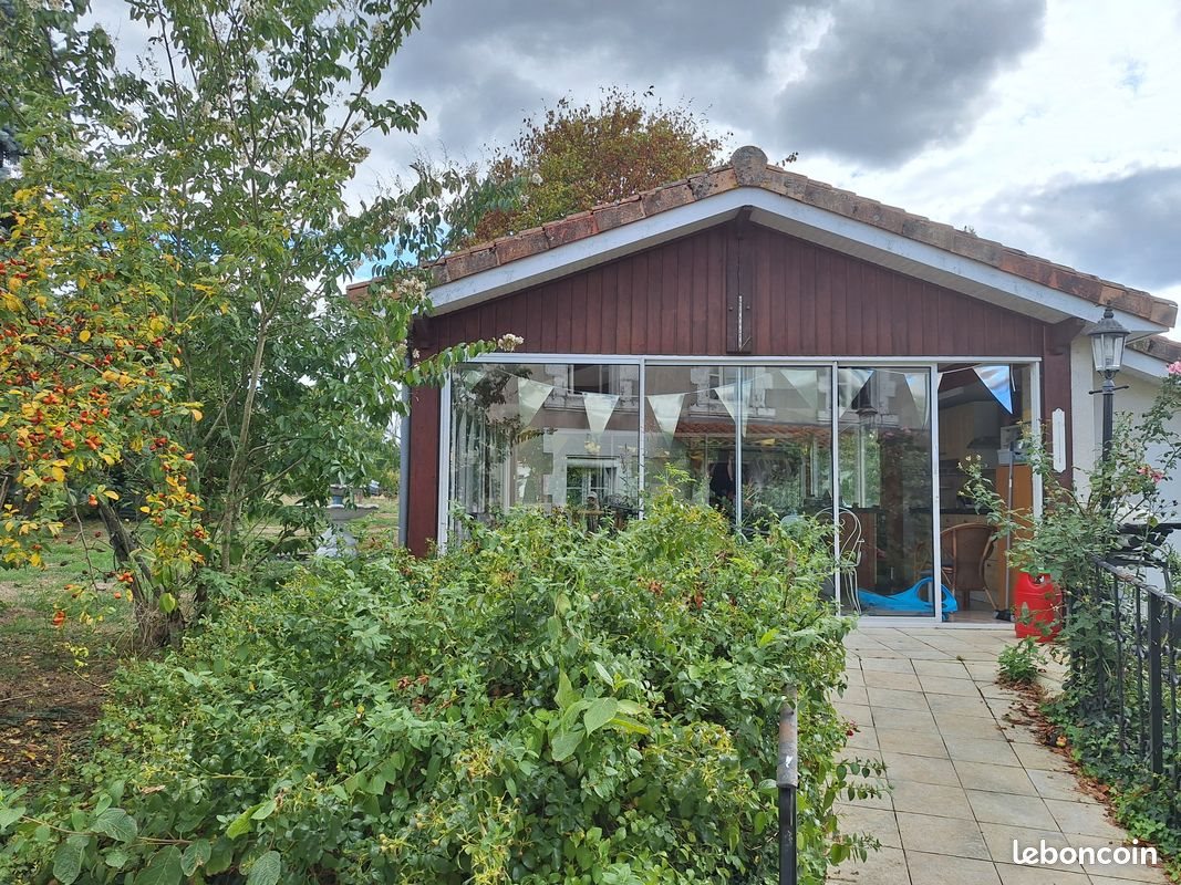 Maison à louer, 170m², Montemboeuf