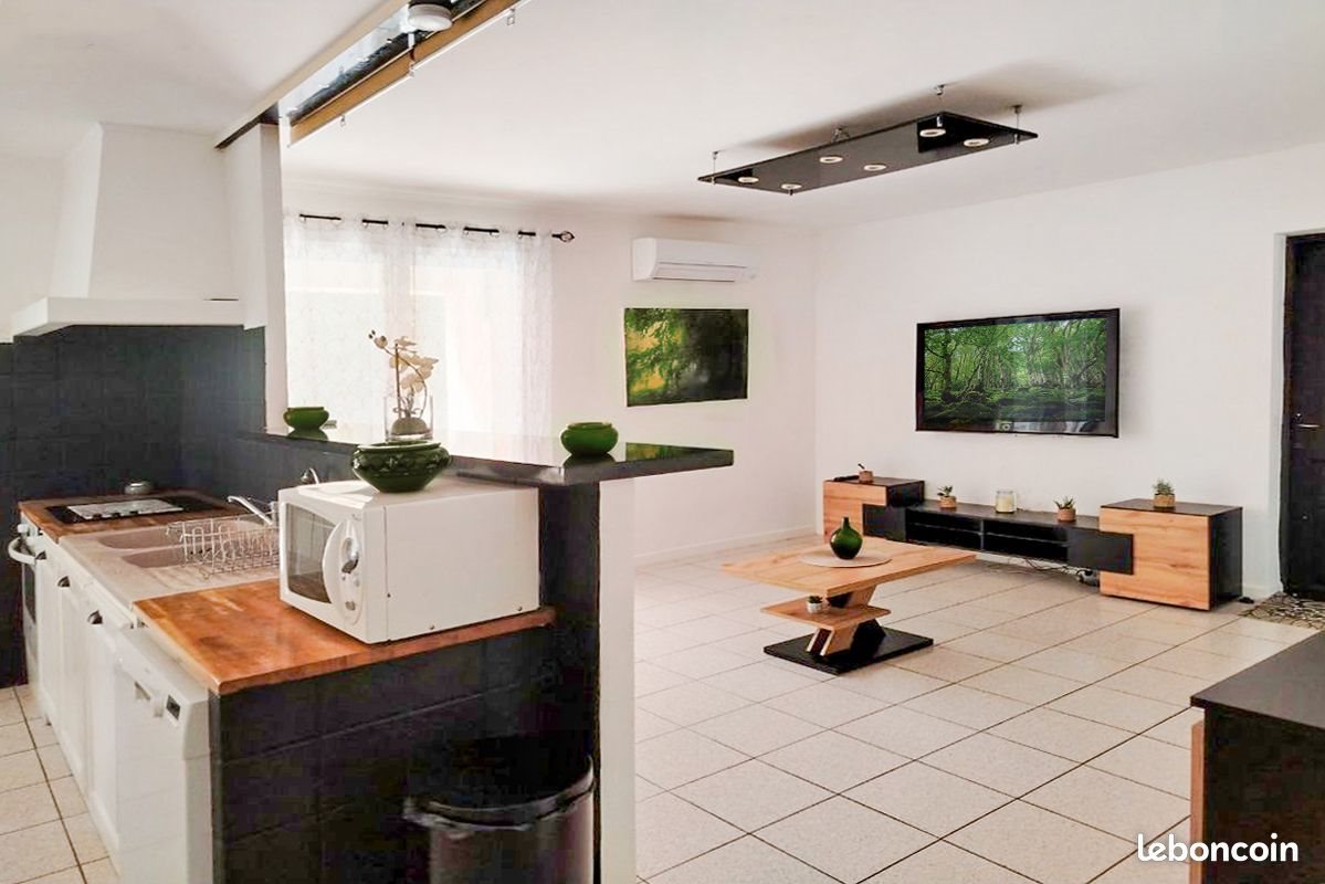 Appartement à louer, 65m², Marignane