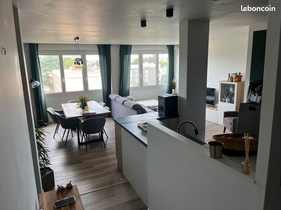 Appartement à louer, 61m², Écully