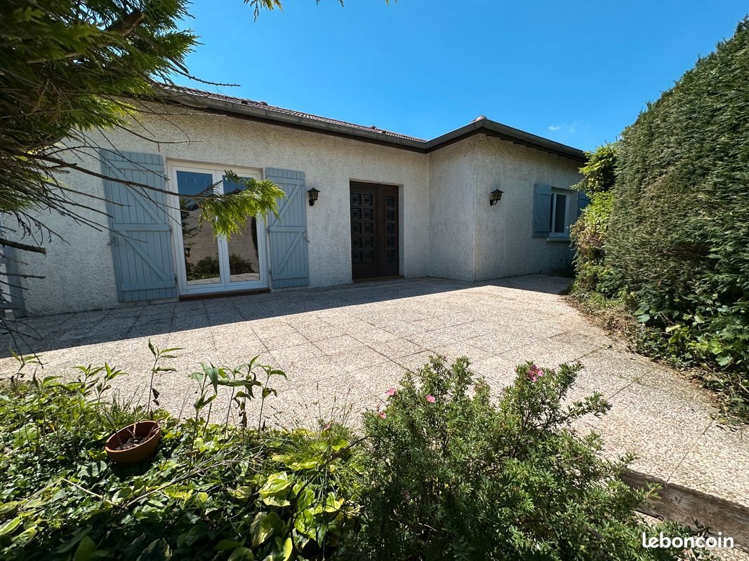 Maison à vendre, 130m², Chazelles-sur-Lyon