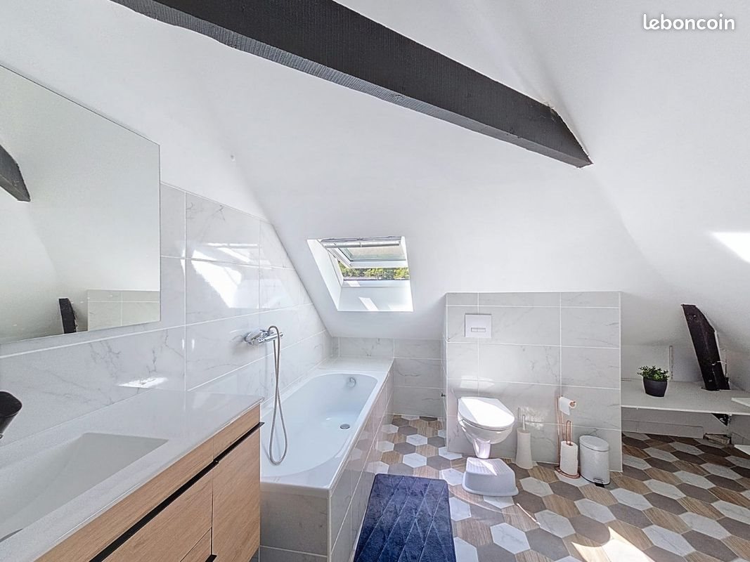 Maison à louer, 245m², Monts