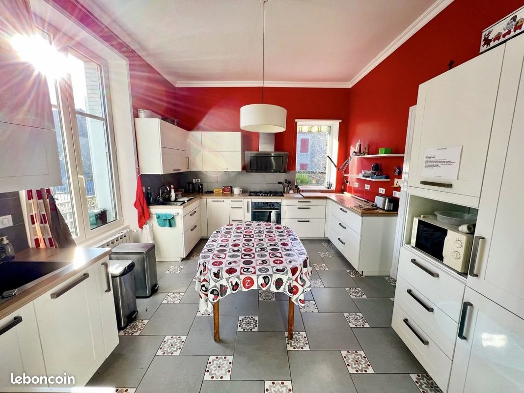 Maison à vendre, 358m², Saint-Sornin-Leulac