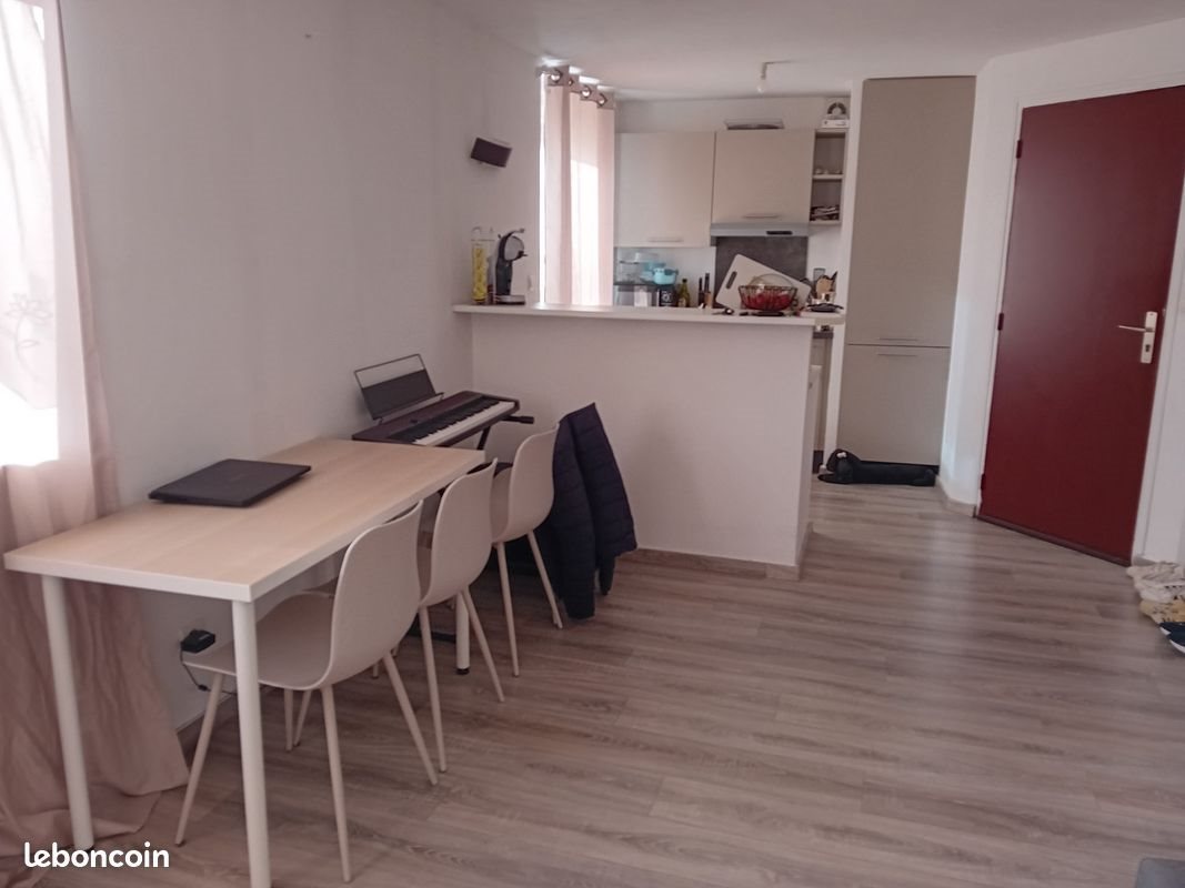 Appartement à louer, 50m², Dury