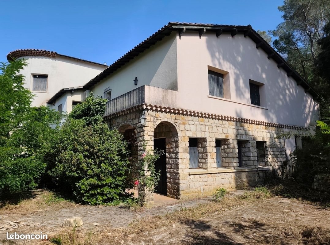 Maison à vendre, 400m², Carcès