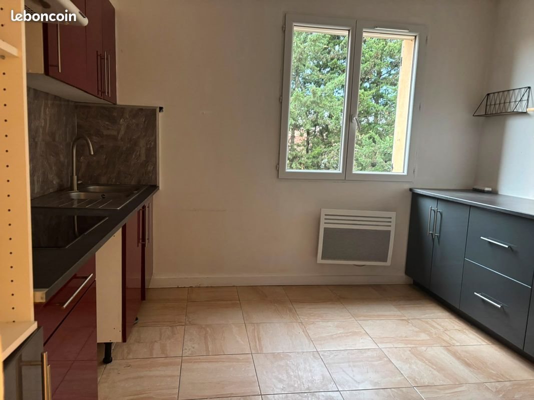 Appartement à louer, 60m², Morières-lès-Avignon