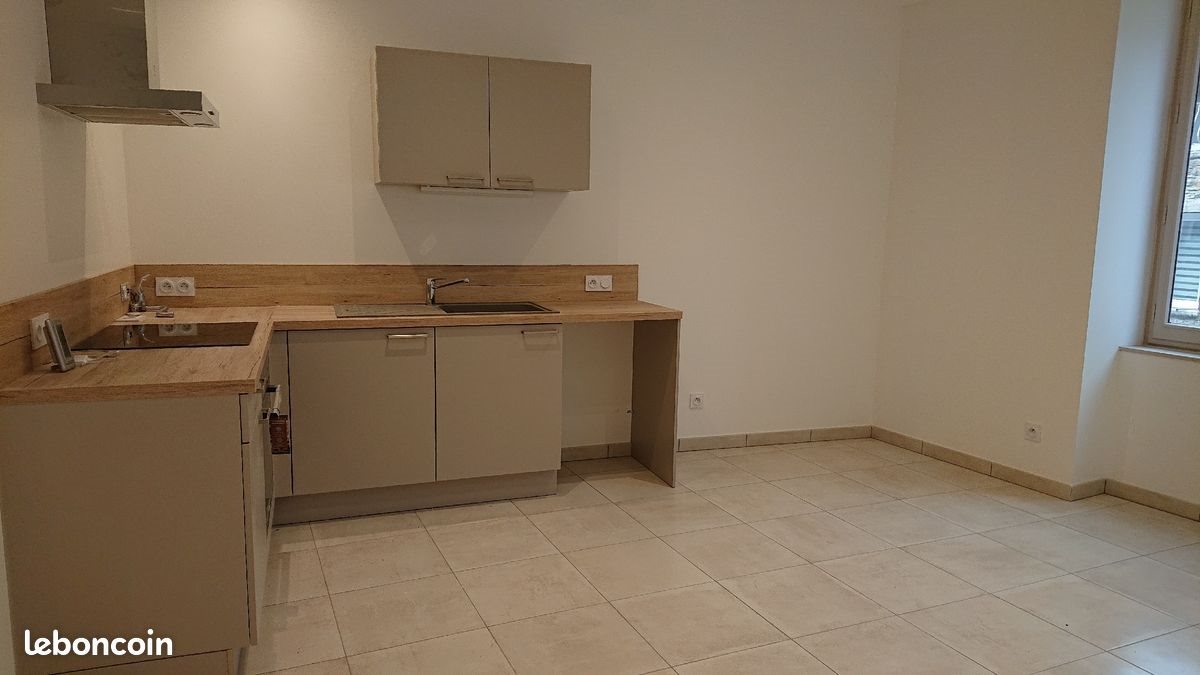 Appartement à louer, 73m², Lagnieu