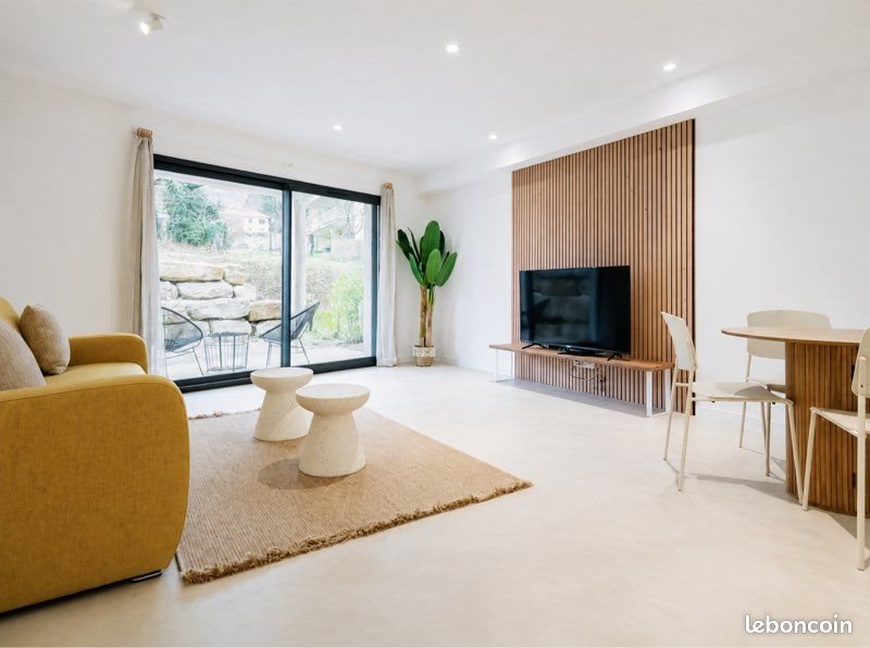 Appartement à louer, 70m², Thoiry