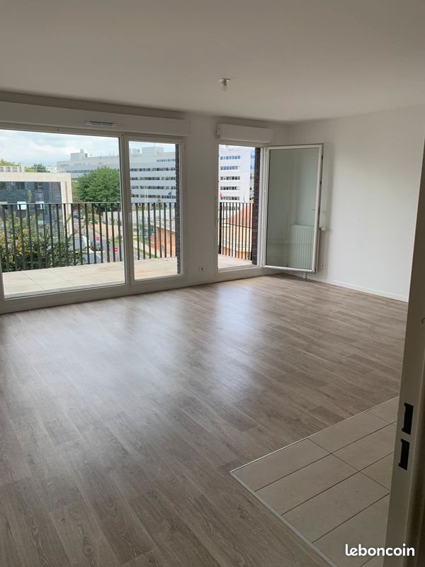 Appartement à louer, 80m², Cergy