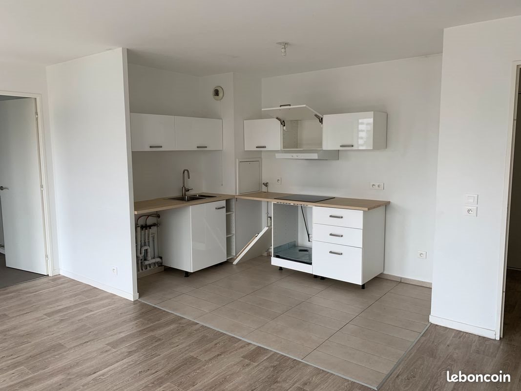 Appartement à louer, 80m², Cergy