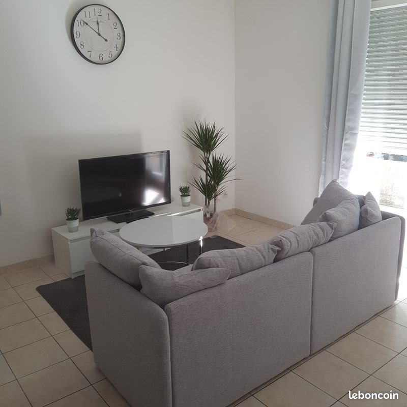 Appartement à louer, 25m², Nîmes