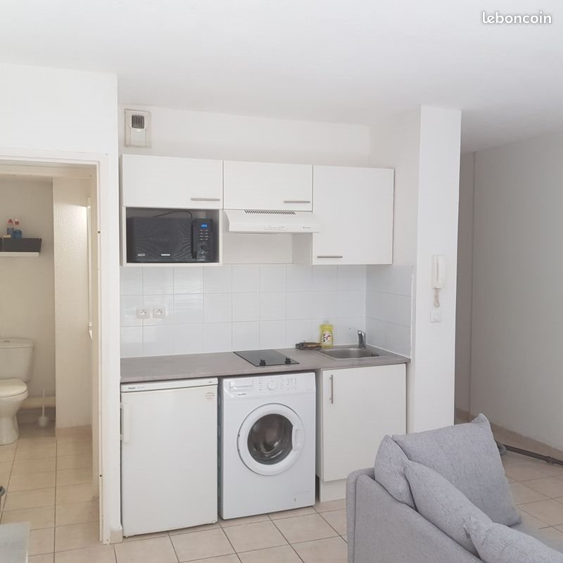Appartement à louer, 25m², Nîmes