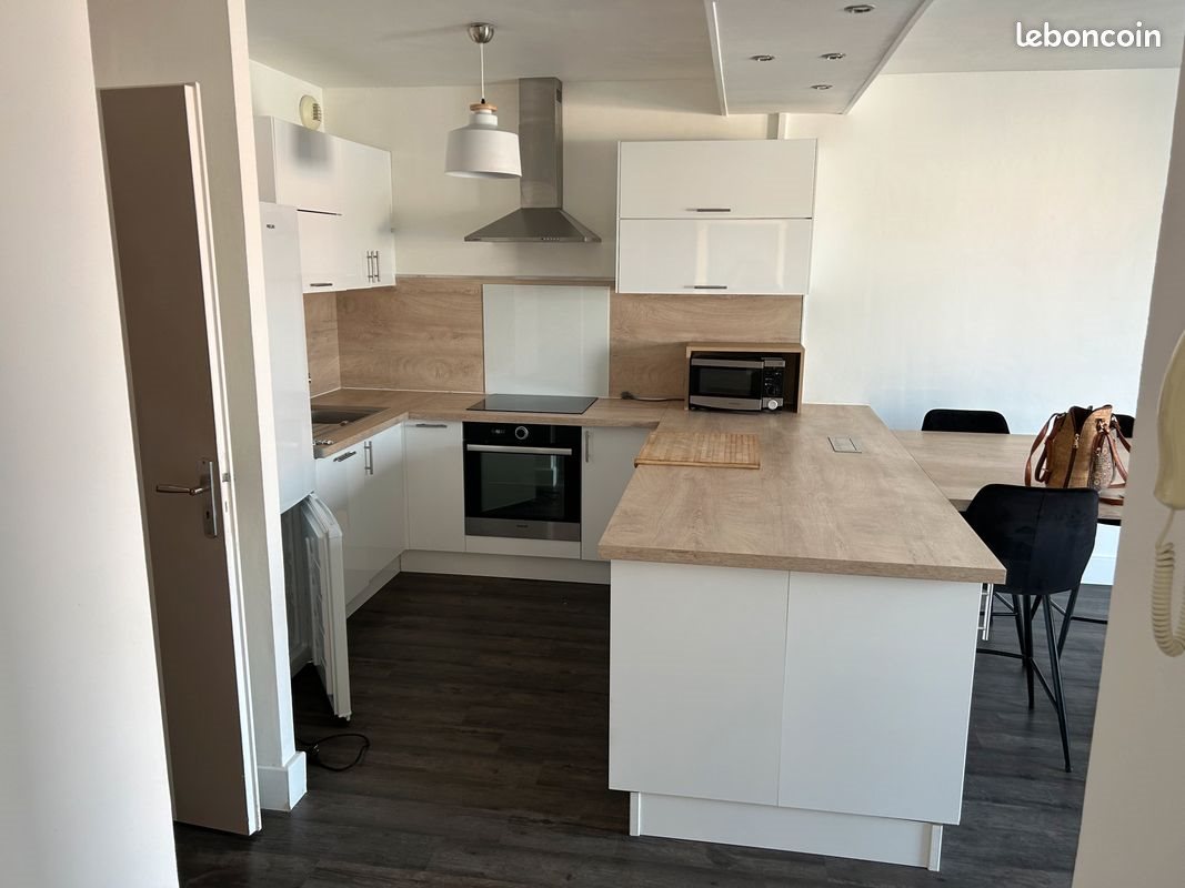 Appartement à louer, 60m², Rochefort