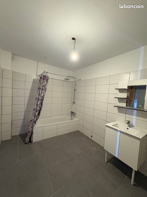 Appartement à louer, 70m², Montauroux