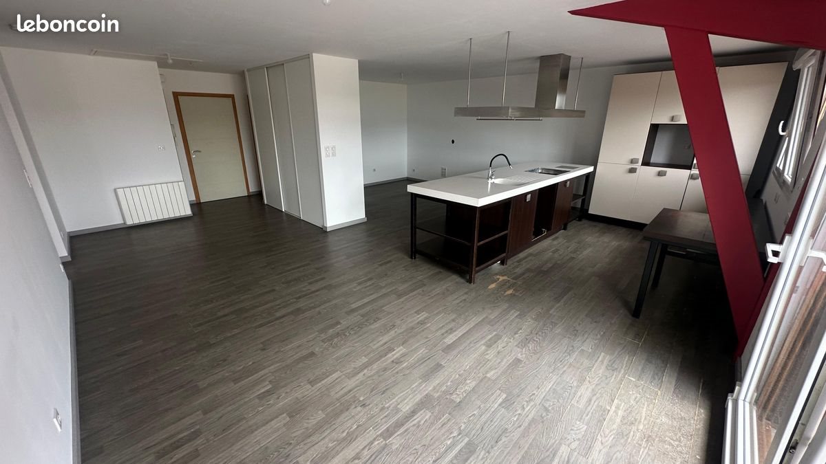 Appartement à louer, 95m², Arcey