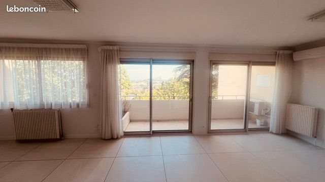 Appartement à vendre, 87m², Saint-Genis-Laval