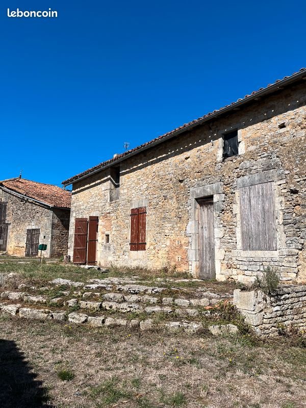 Maison à vendre, 105m², Nanteuil-en-Vallée