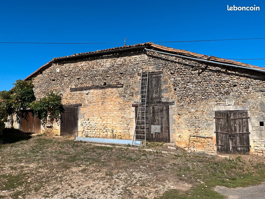Maison à vendre, 105m², Nanteuil-en-Vallée