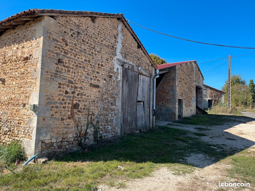 Maison à vendre, 105m², Nanteuil-en-Vallée