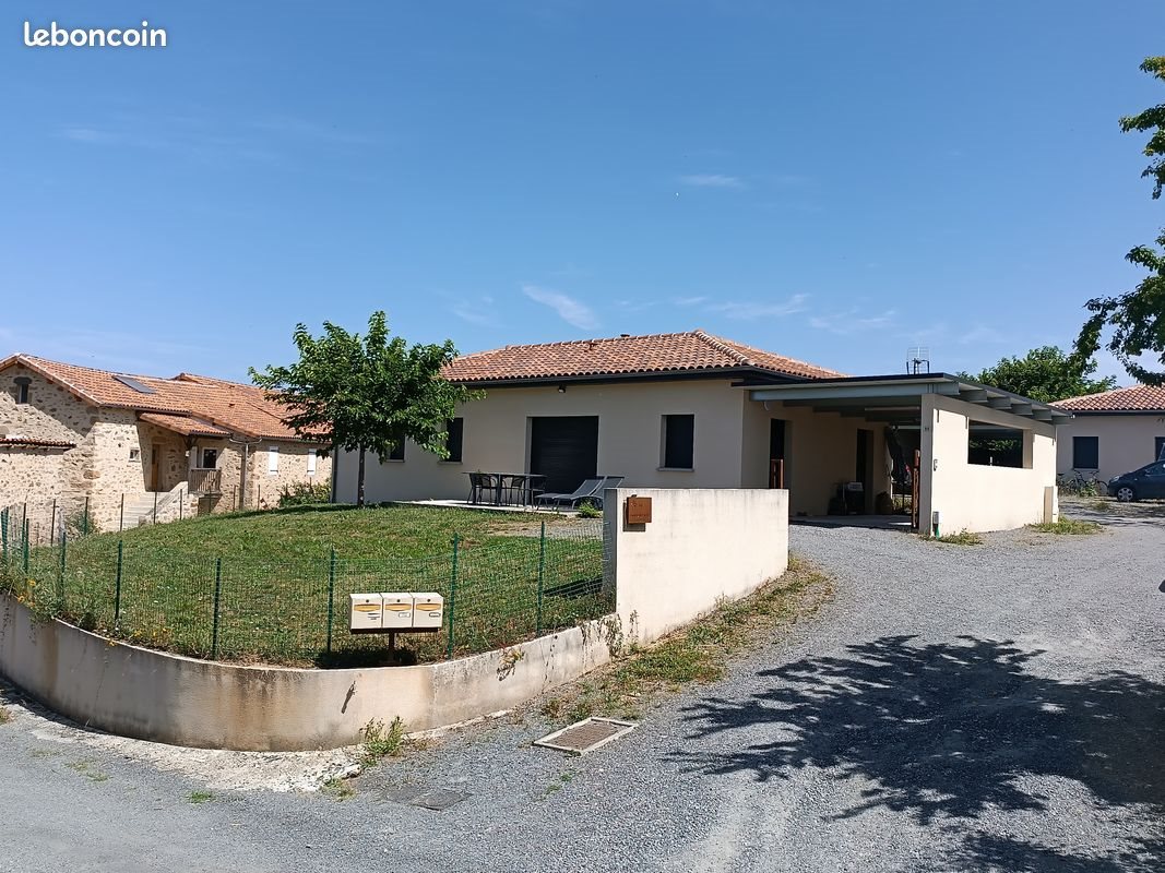Maison à louer, 91m², Sonnac