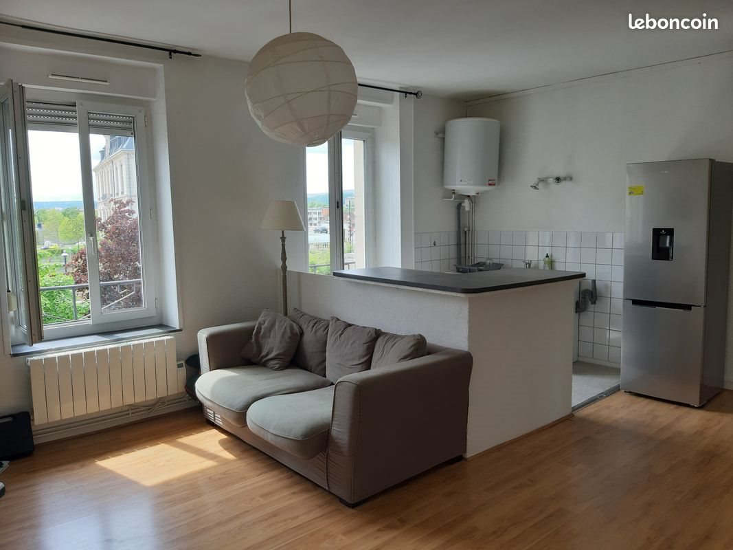 Appartement à louer, 41m², Saint-Max