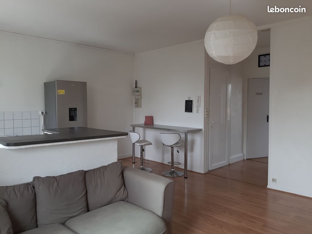 Appartement à louer, 41m², Saint-Max