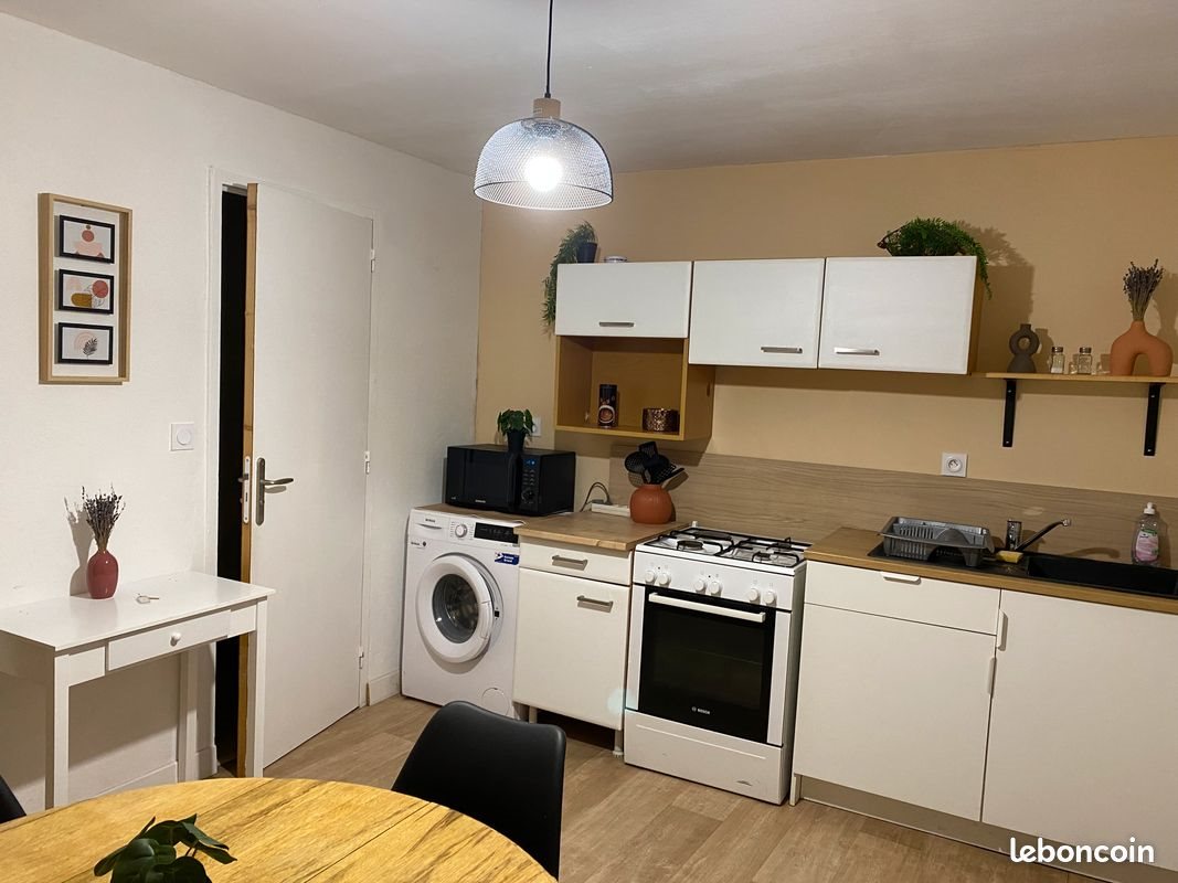 Appartement à louer, 28m², Le Creusot