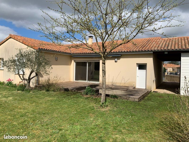 Maison à louer, 107m², Savigny-Lévescault