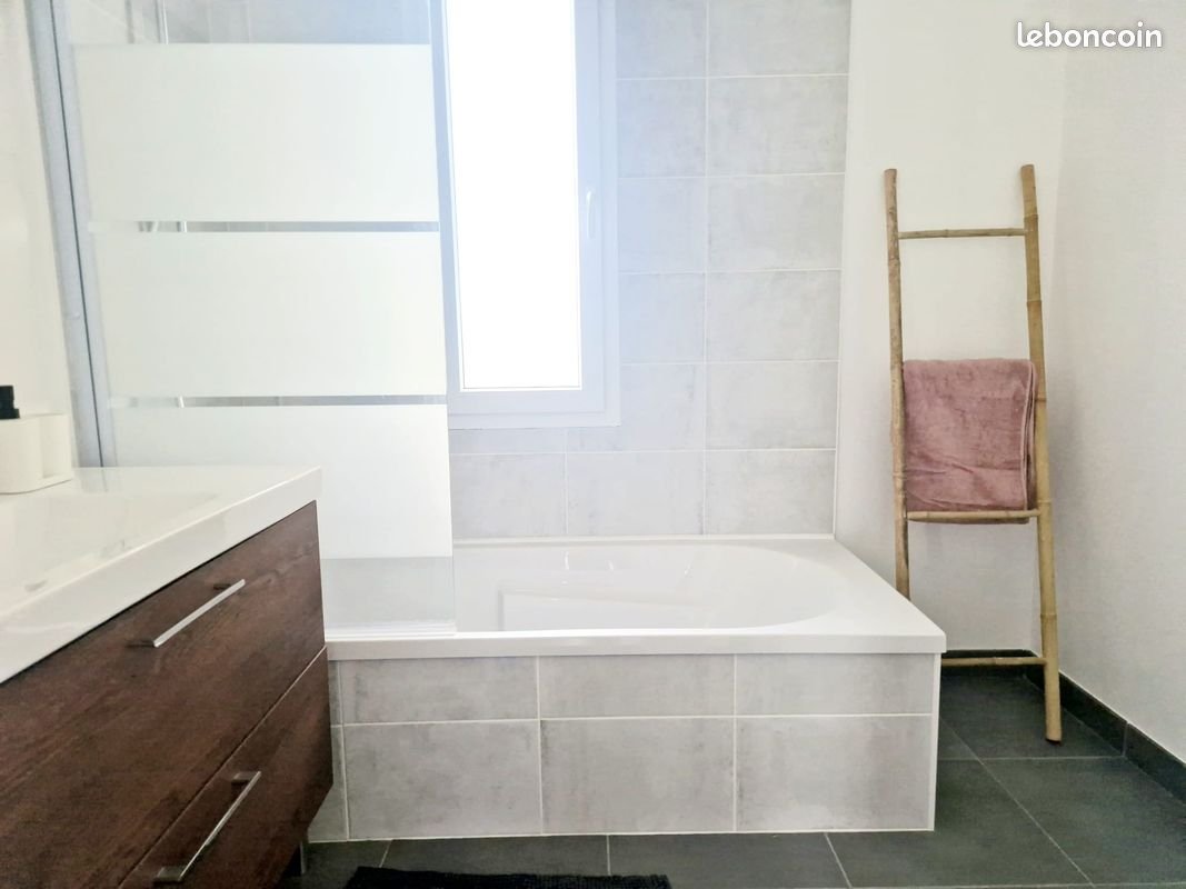 Maison à louer, 80m², La Gacilly